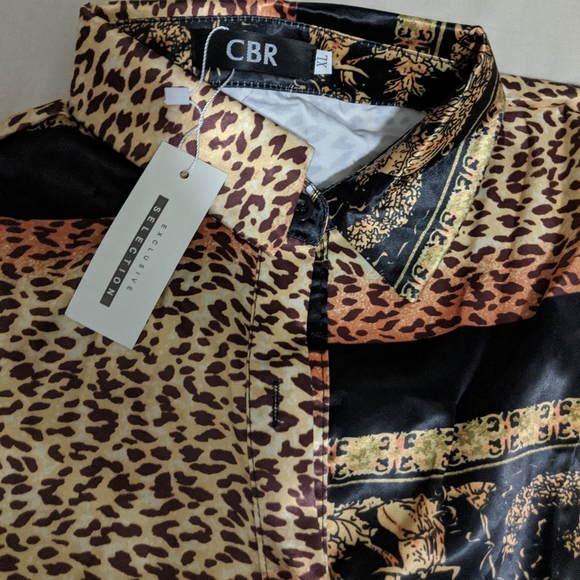 Cute Leopard Print Button Down Top - Picture 2 of 4